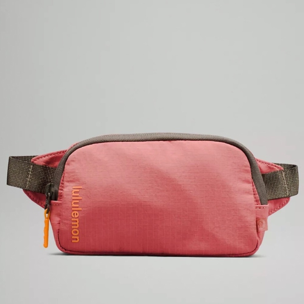 Lululemon Mini Everday belt bag